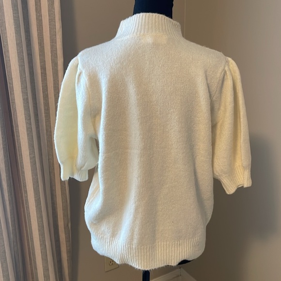 Winter white sweater by Double Zero in size large. - Picture 2 of 7